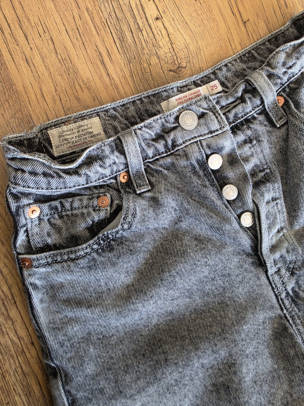 ✨️Levi's WellThread Ribcage Straight Jeans Grey Cotton Hemp High Rise Size 25✨️